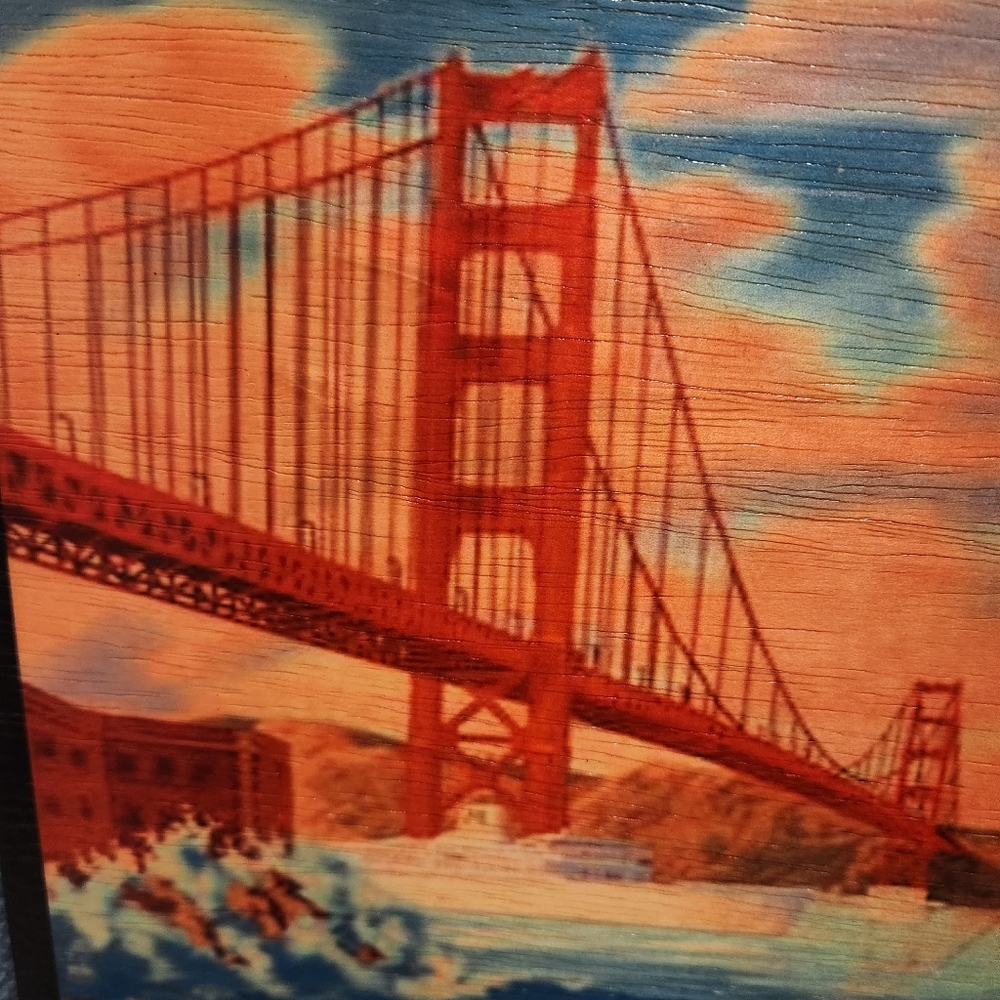 Kitschy Wooden silkscreen art- Golden Gate - Picture 3 of 8